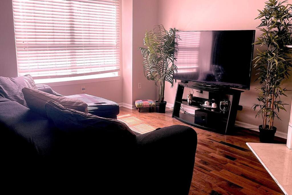Urban Adventure Townhome - Near Downtown แอตแลนตา ภายนอก รูปภาพ